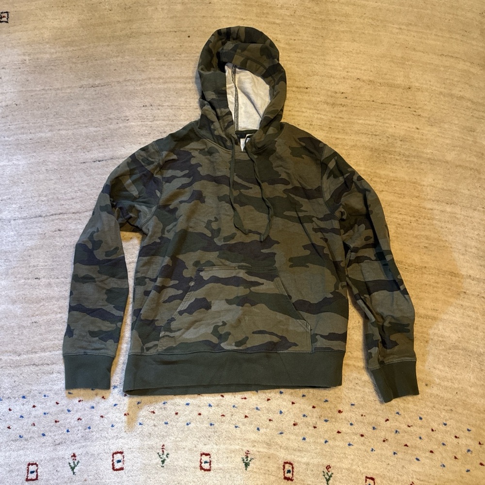 Wowen's j crew Olive Green Camo Pullover Hoodie large